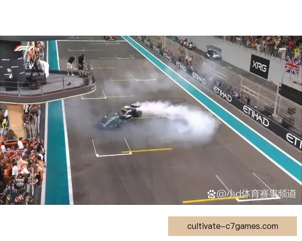 F1赛季冲刺阶段各车队竞争激烈 法拉利梅赛德斯争夺第三名名额