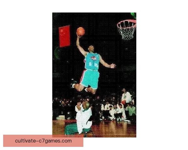 中国男篮逆转取胜晋级亚洲杯四强引爆球迷热情再创历史新高潮纪录