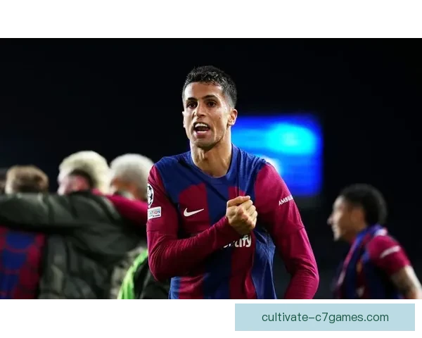 欧冠焦点战再掀高潮豪门对决引爆球迷期待本周末激情上演巅峰对话