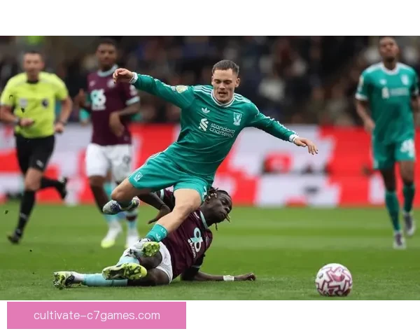 豪门对决引爆欧冠焦点战役悬念升级球迷期待巅峰较量再掀高潮今夜